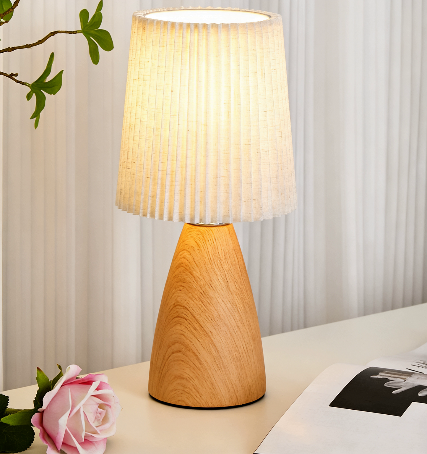 Minimalistic Fabric Table Lamp